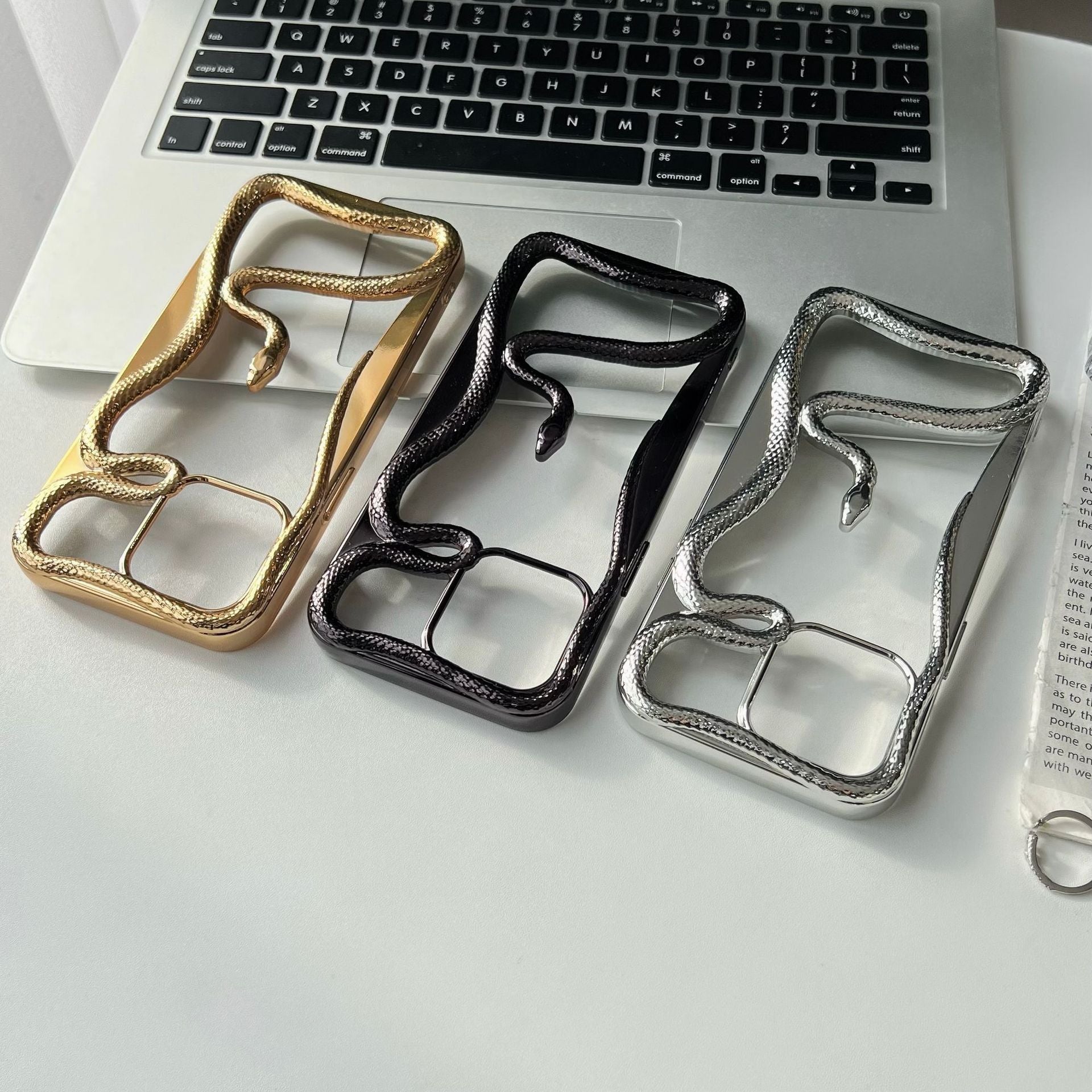 Serpentine Touch Case